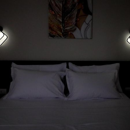Elona'S Rooms Krujë Buitenkant foto