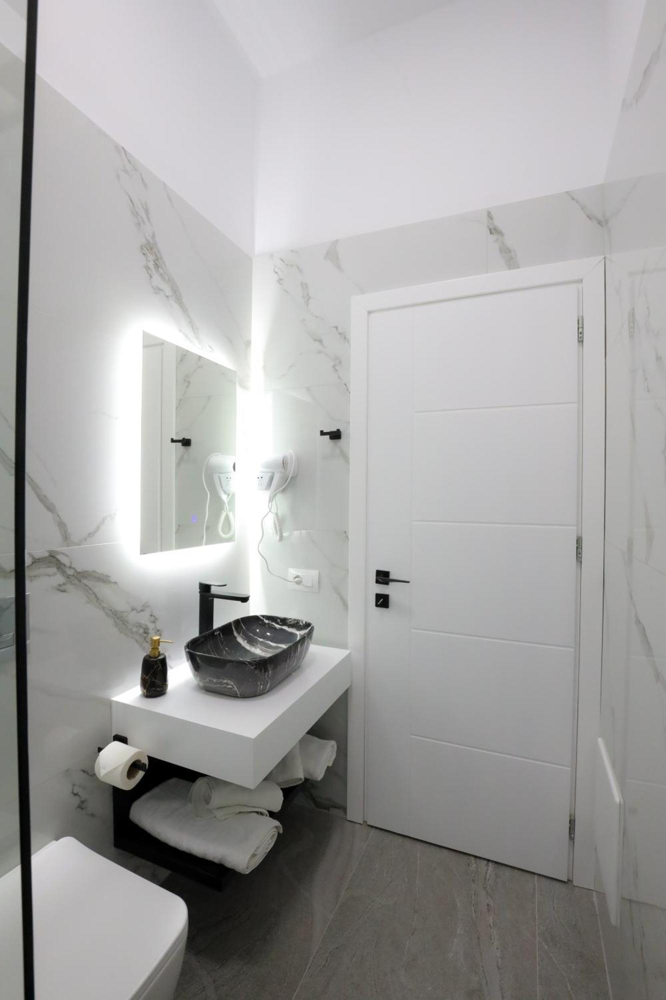 Elona'S Rooms Krujë Buitenkant foto