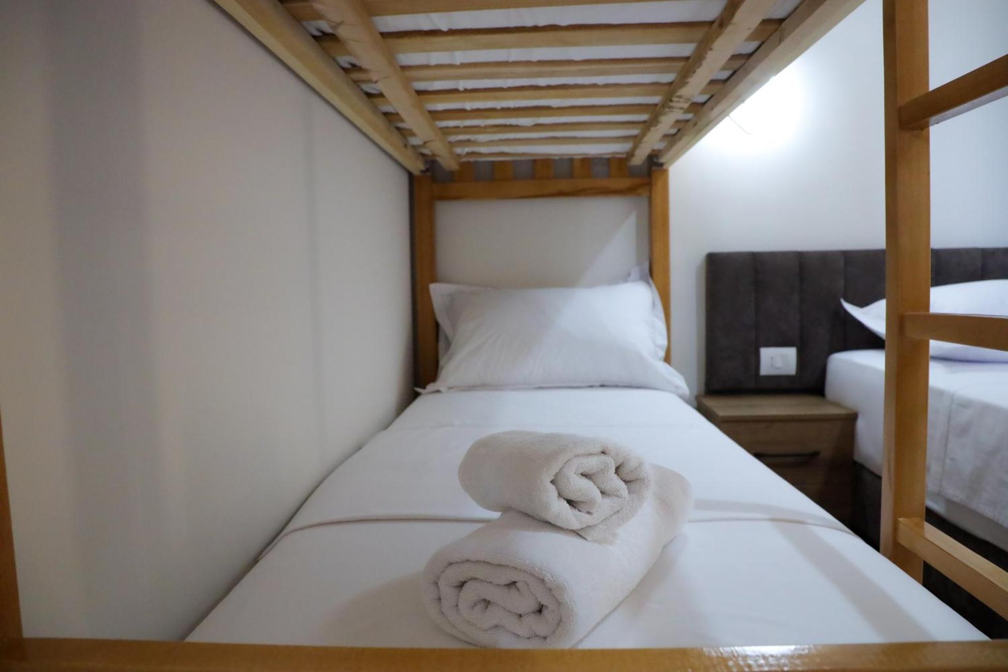 Elona'S Rooms Krujë Buitenkant foto