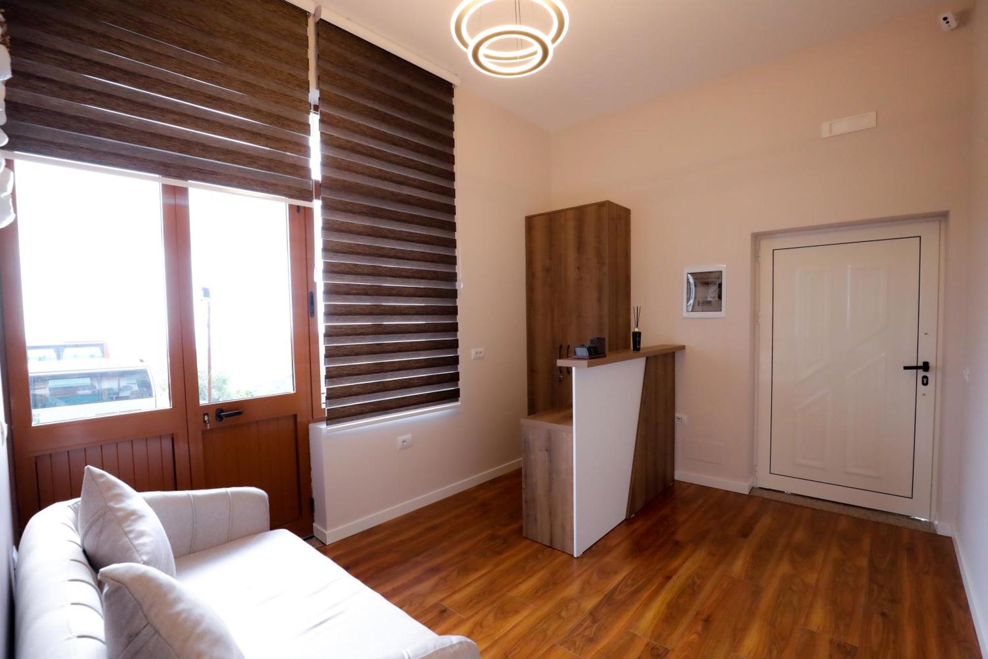 Elona'S Rooms Krujë Buitenkant foto